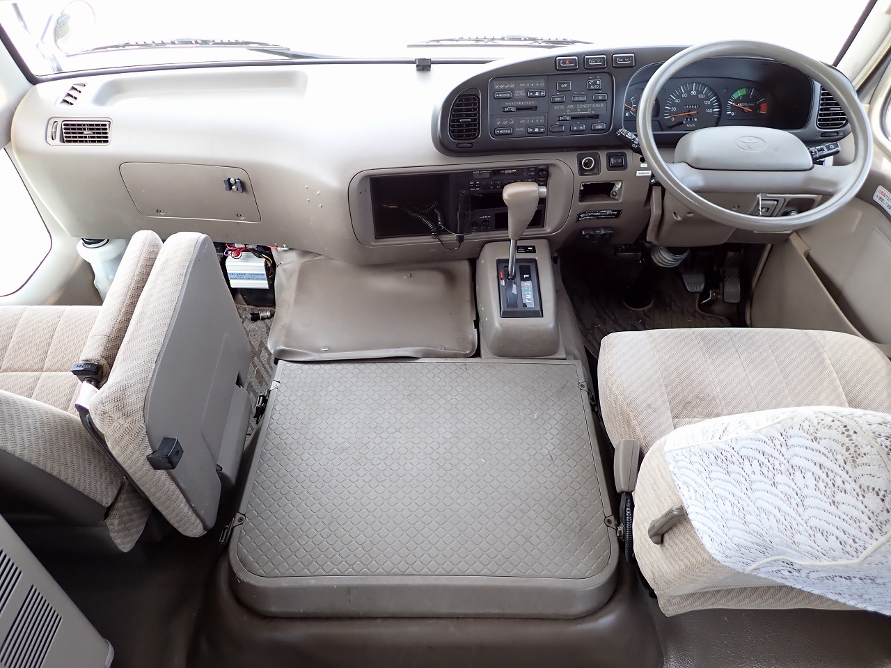 TOYOTA Coaster