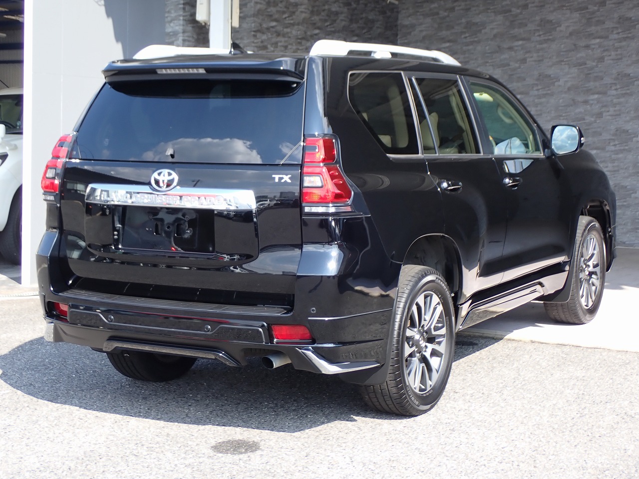 TOYOTA Land Cruiser Prado