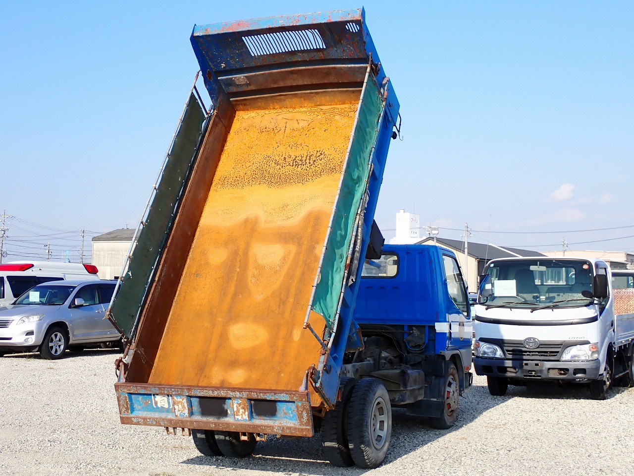 MITSUBISHI Canter