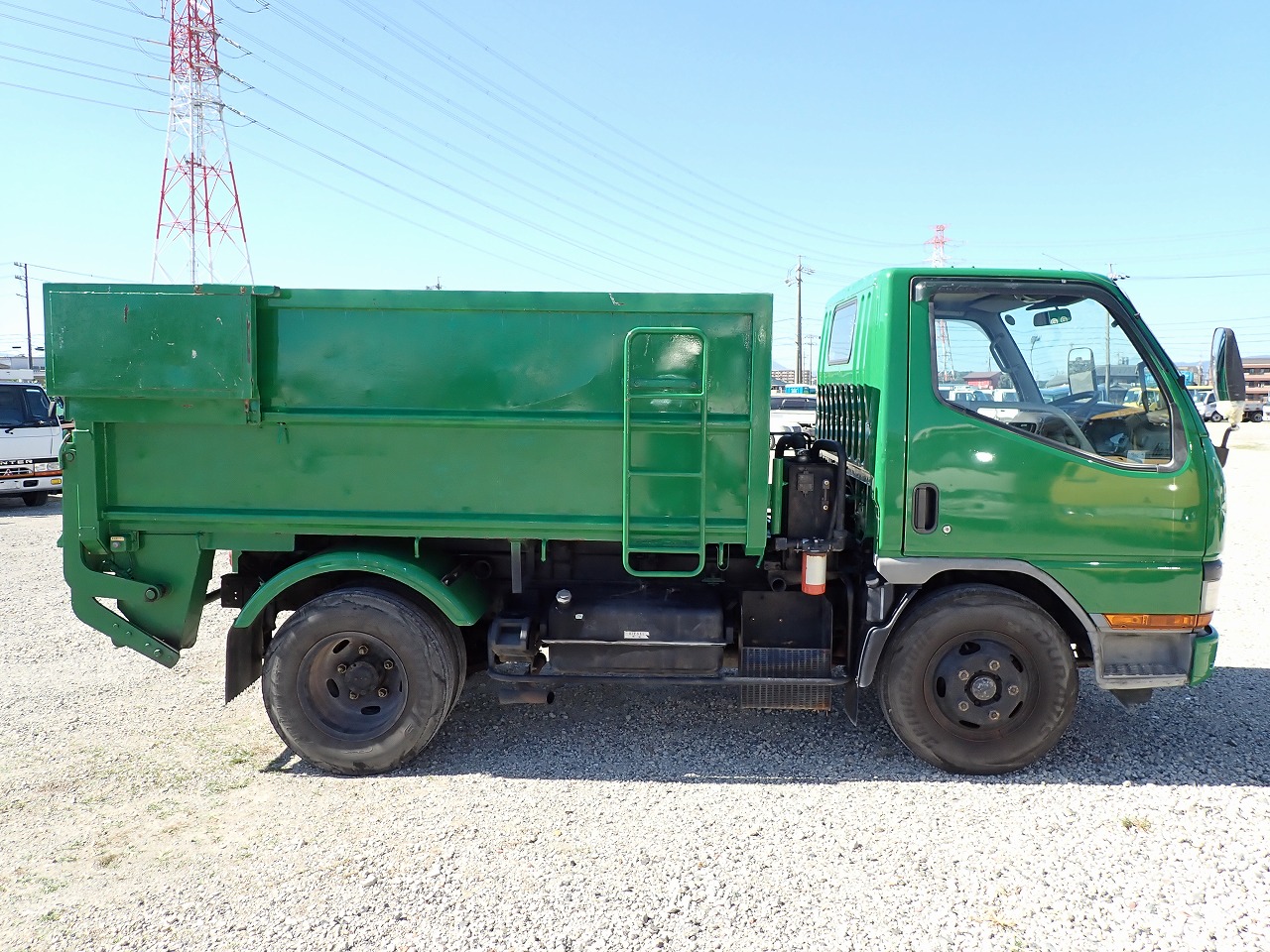 MITSUBISHI Canter