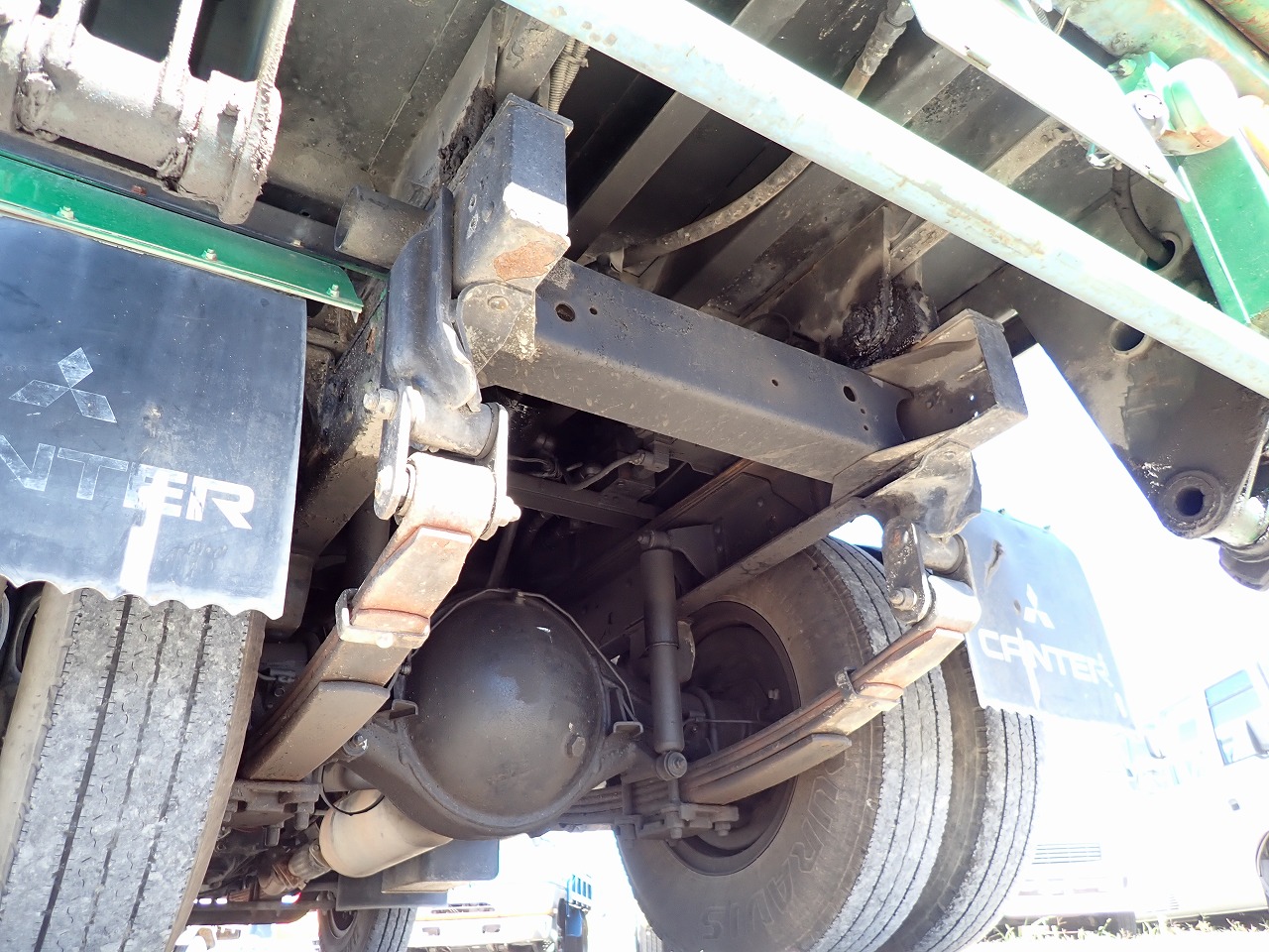 MITSUBISHI Canter