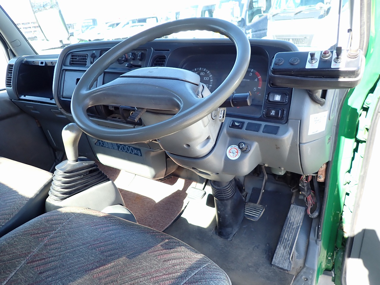 MITSUBISHI Canter