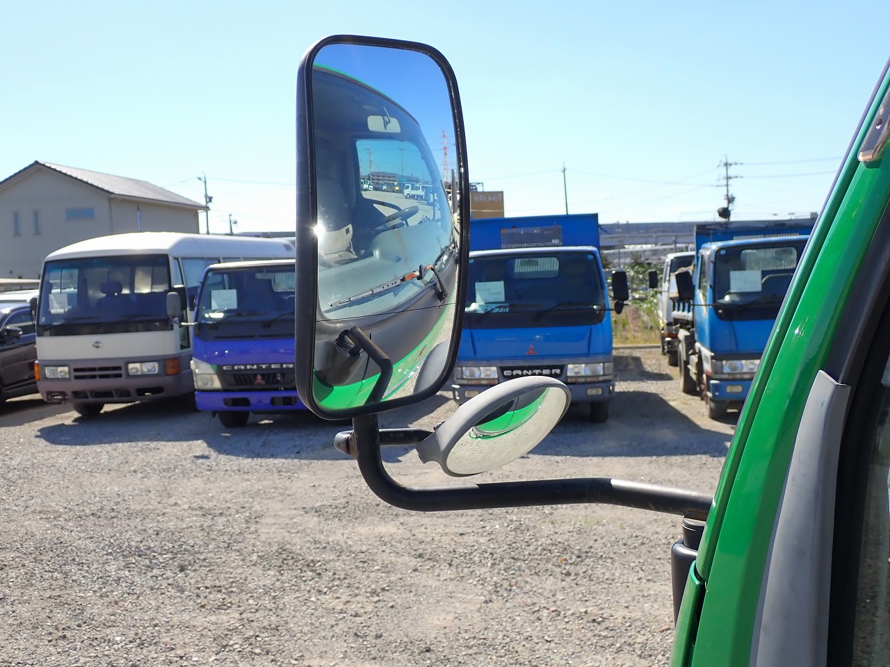 MITSUBISHI Canter