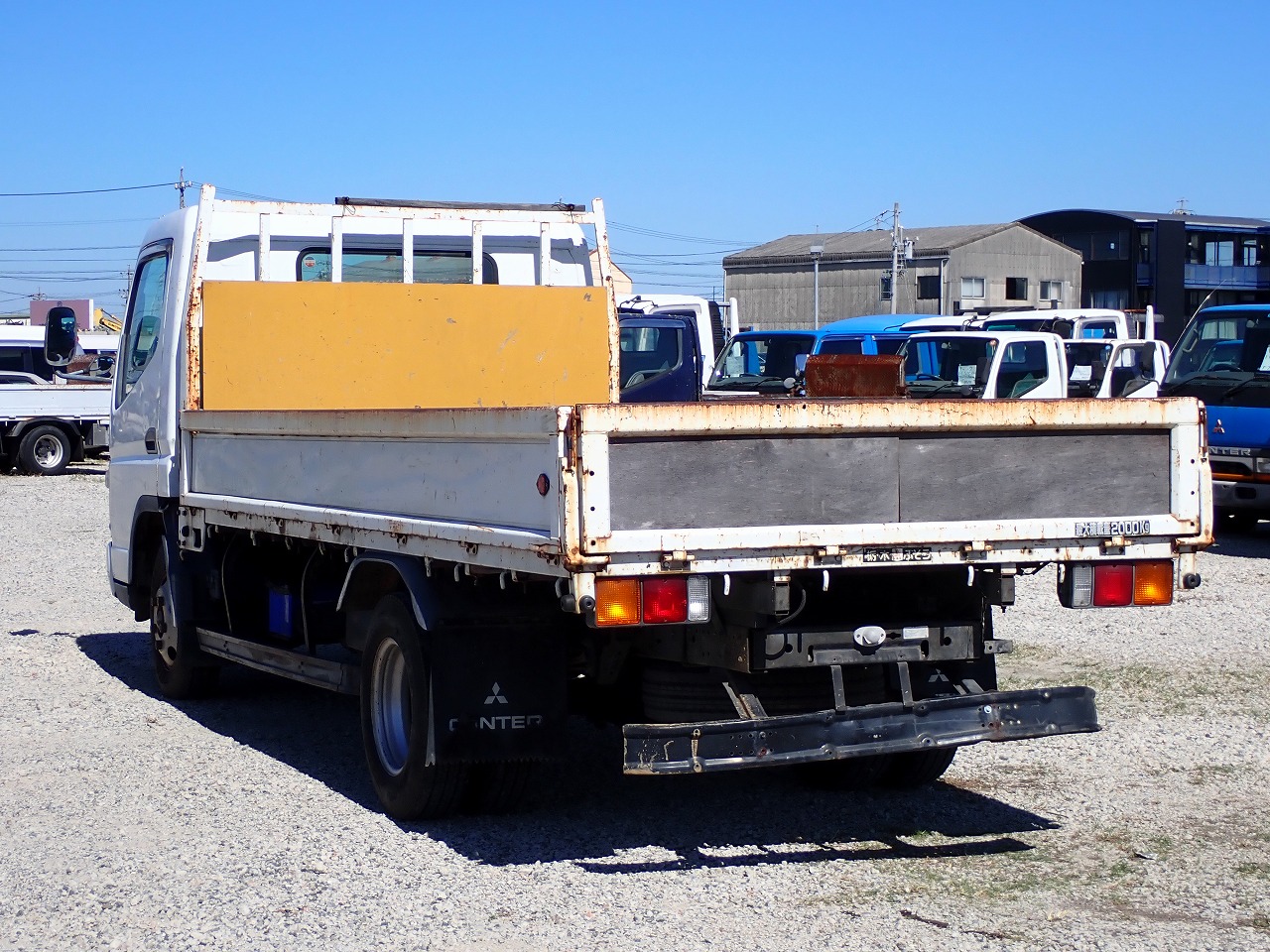 MITSUBISHI Canter