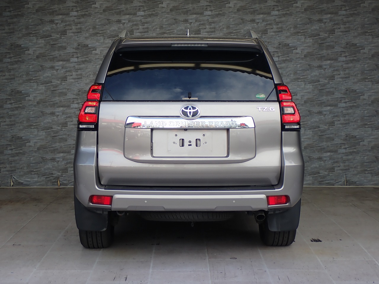 TOYOTA Land Cruiser Prado