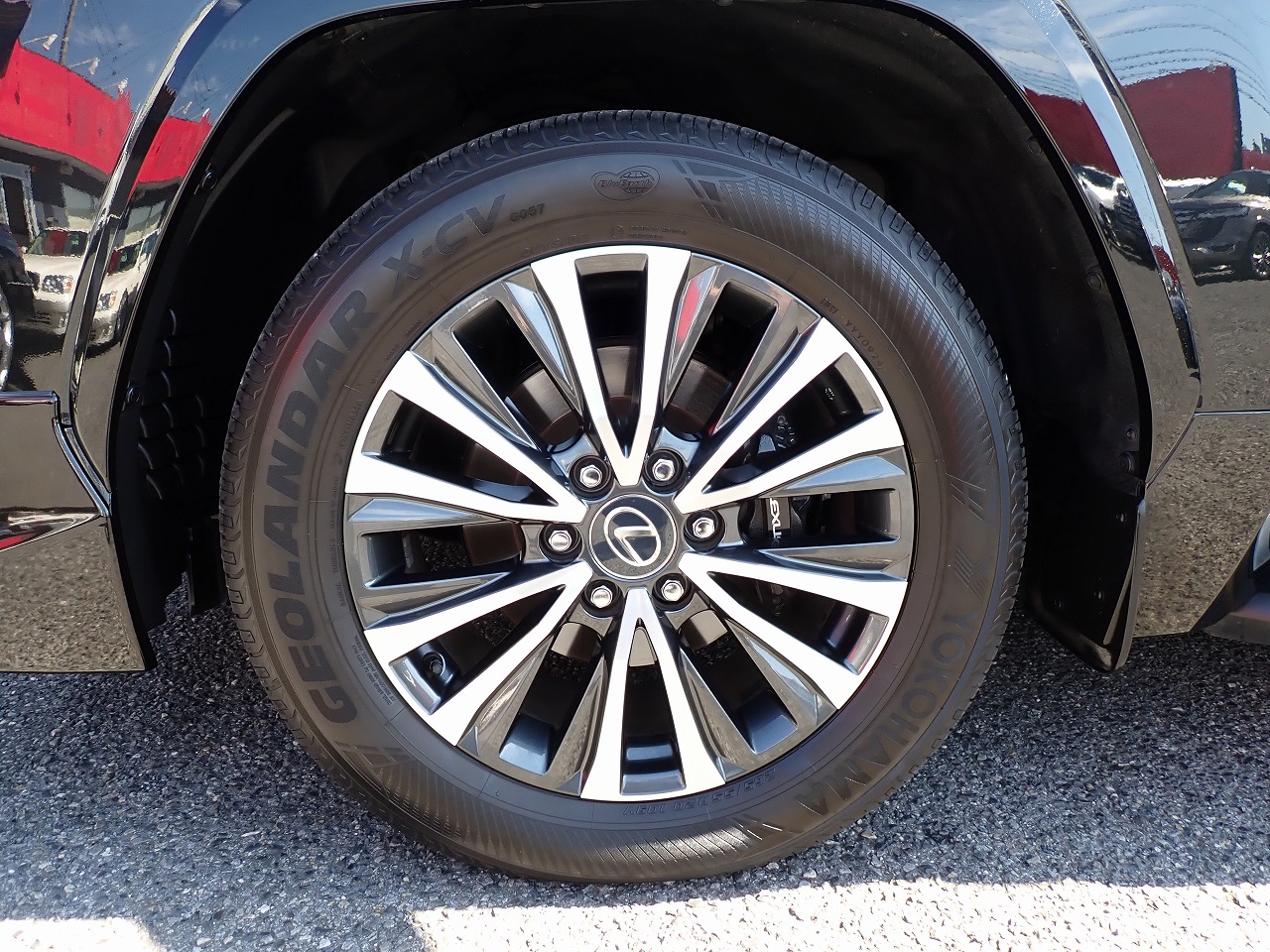 LEXUS LX 600