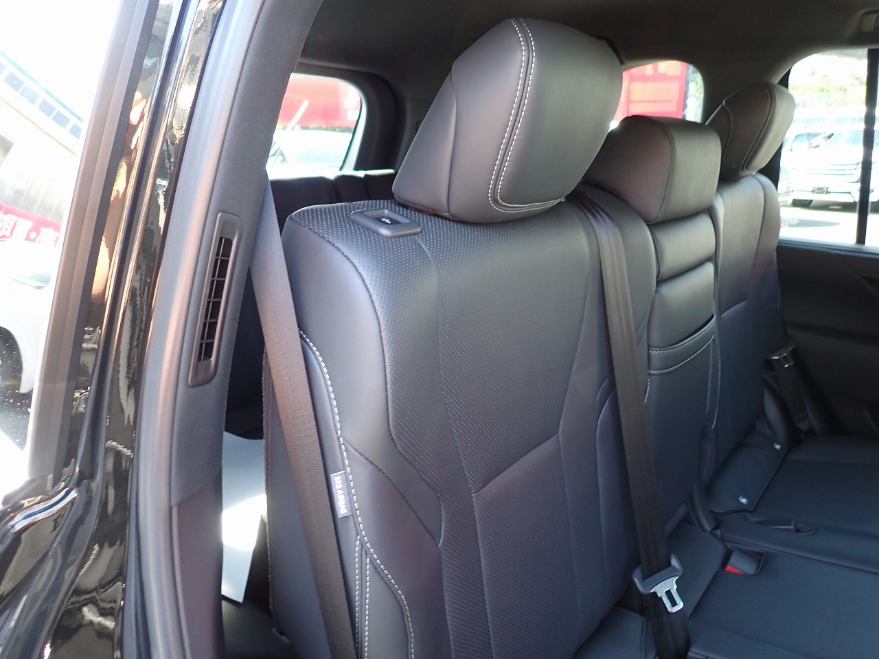 LEXUS LX 600