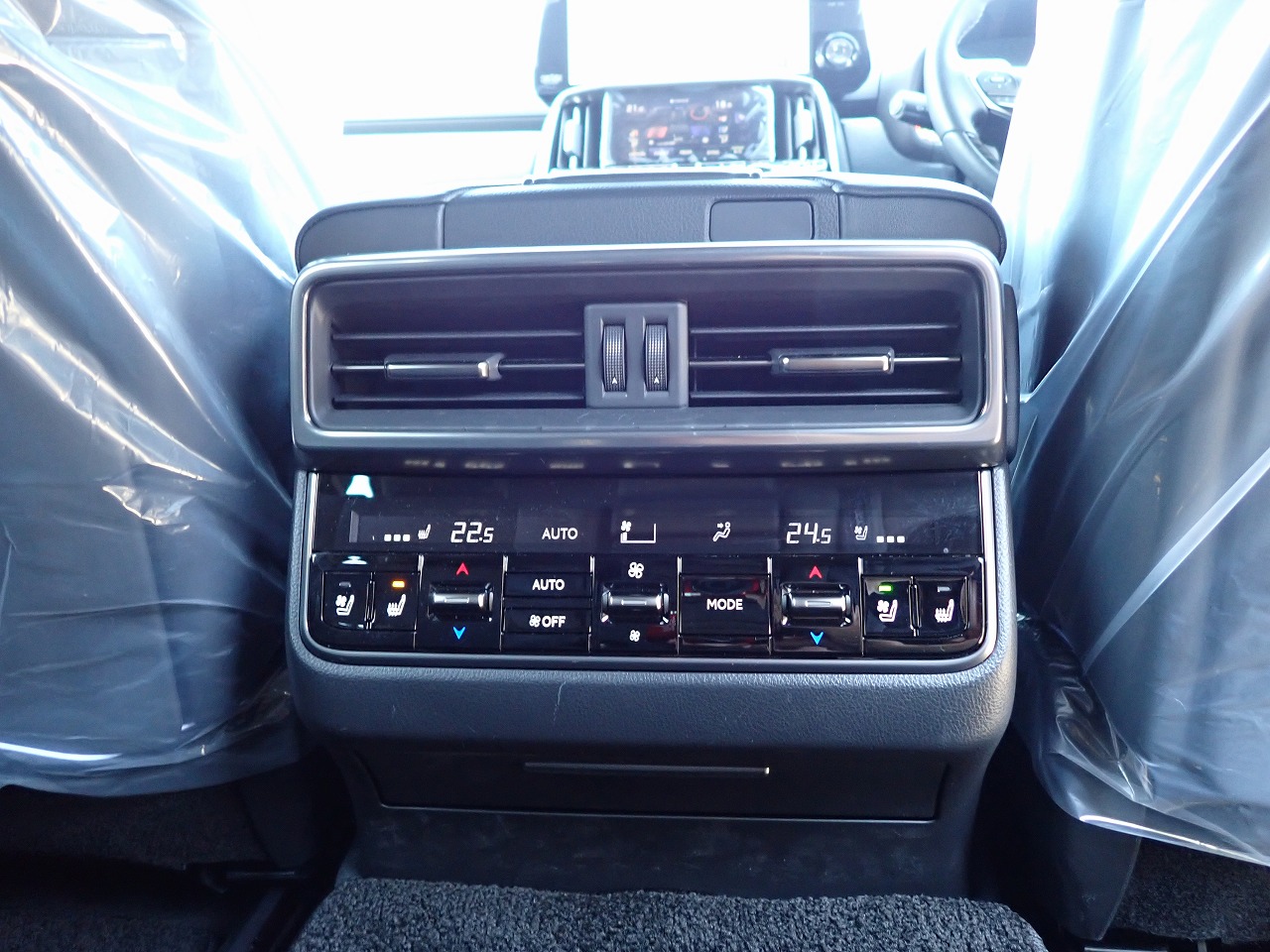 LEXUS LX 600
