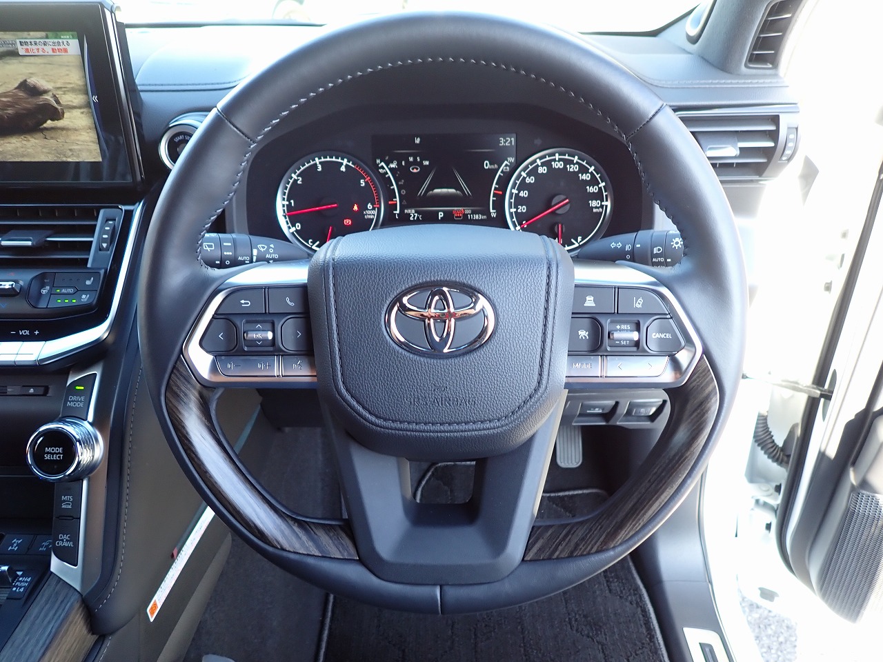 TOYOTA Land Cruiser