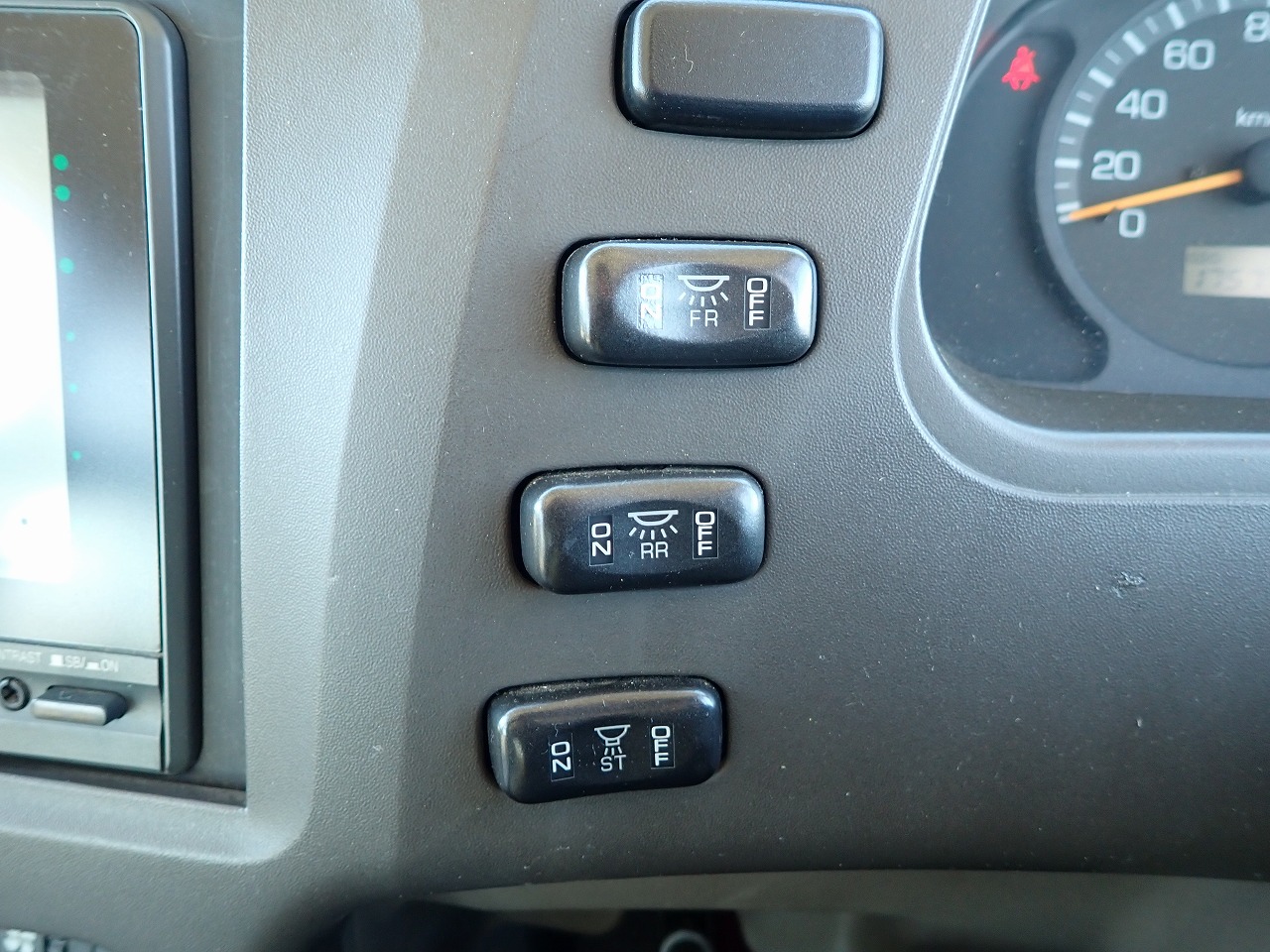 MITSUBISHI Rosa