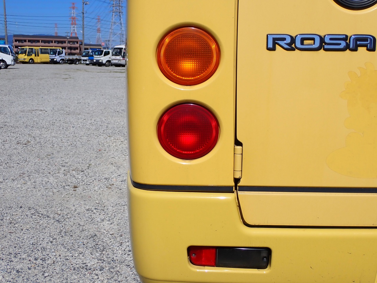 MITSUBISHI Rosa