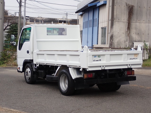 ISUZU Elf Truck