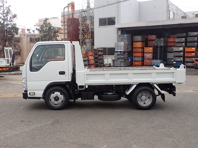 ISUZU Elf Truck