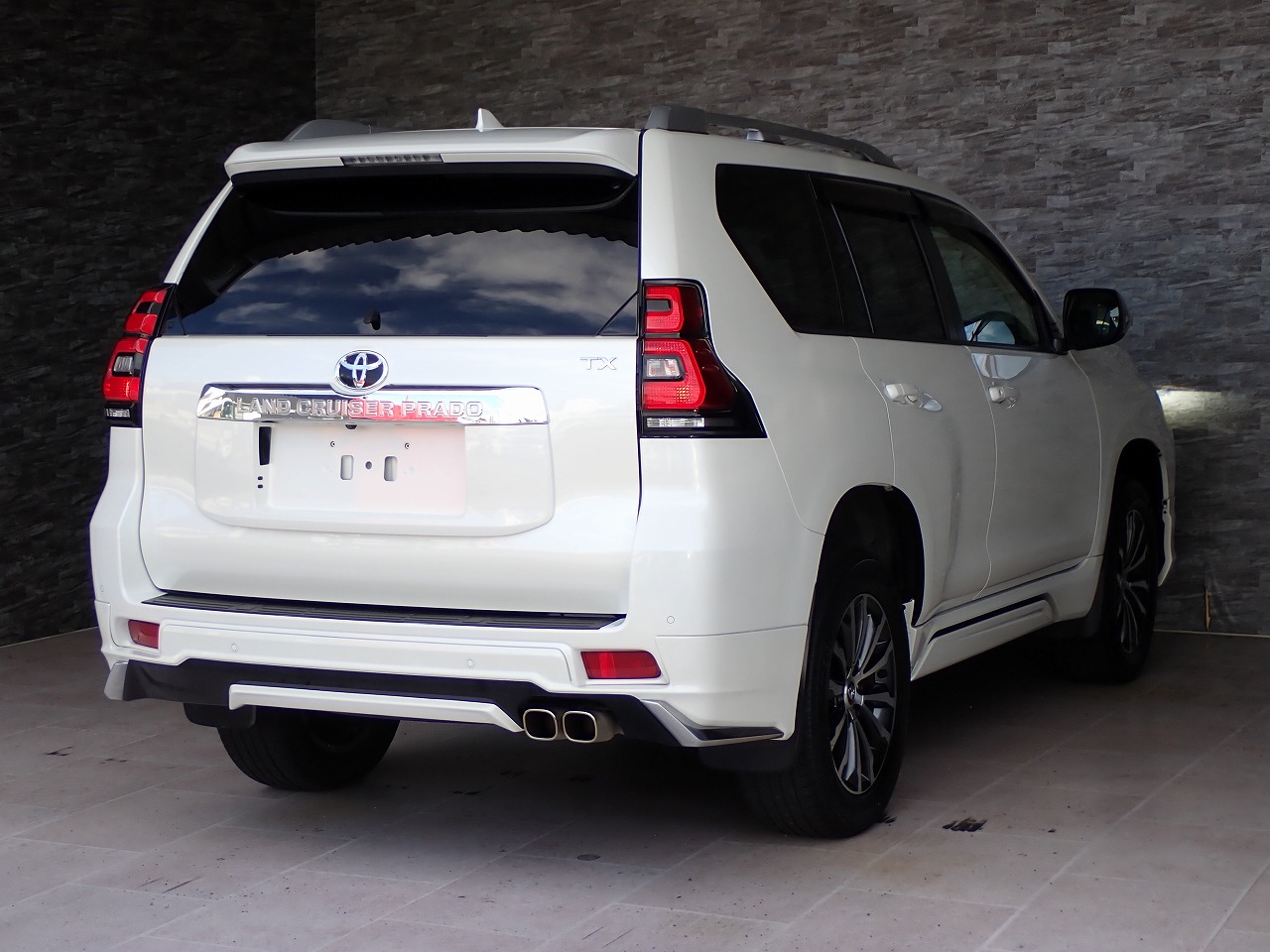 TOYOTA Land Cruiser Prado