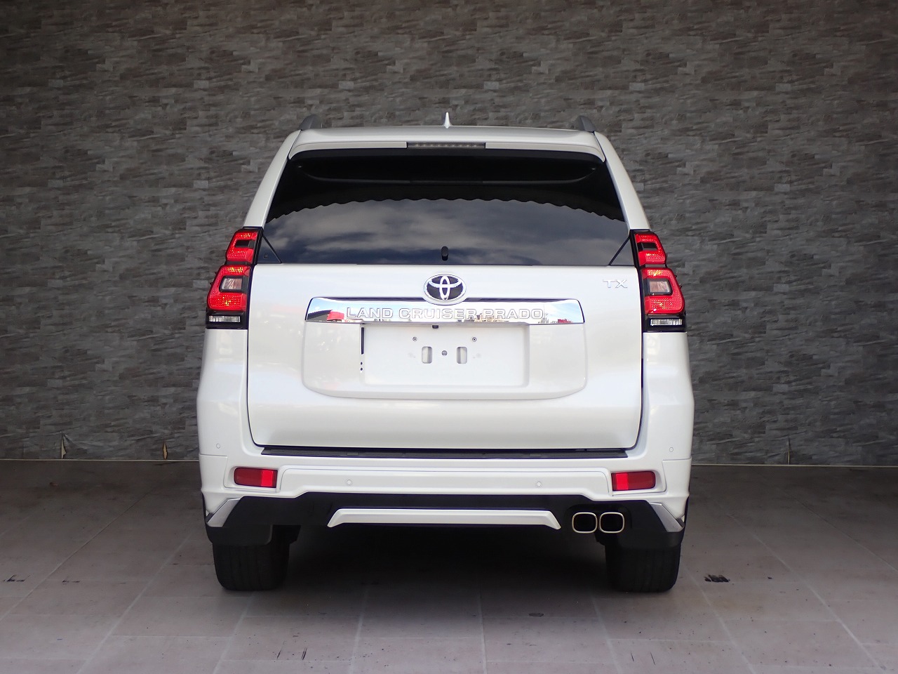 TOYOTA Land Cruiser Prado
