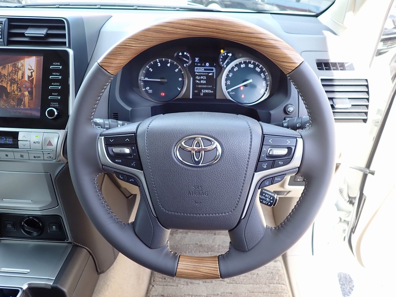 TOYOTA Land Cruiser Prado