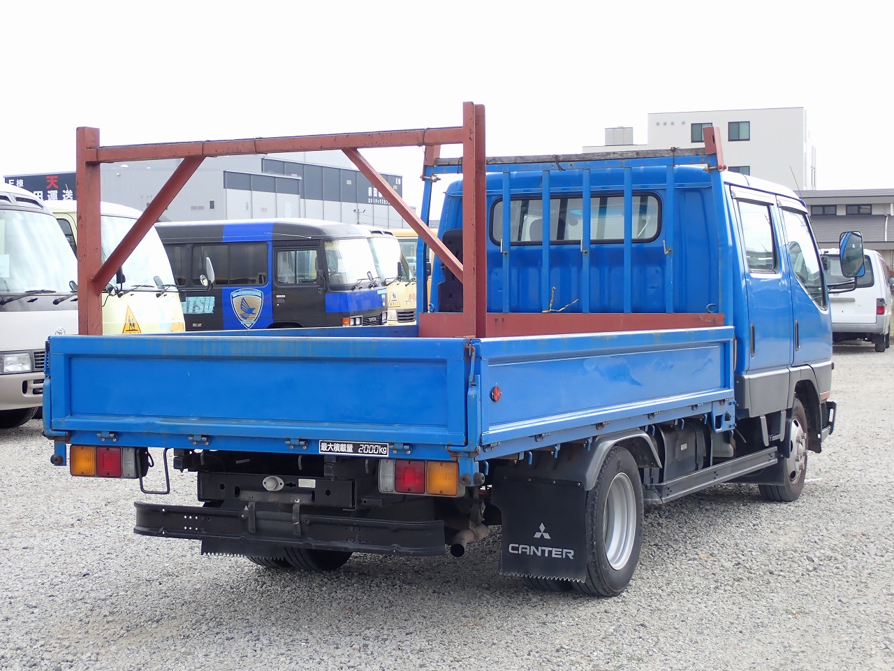 MITSUBISHI Canter