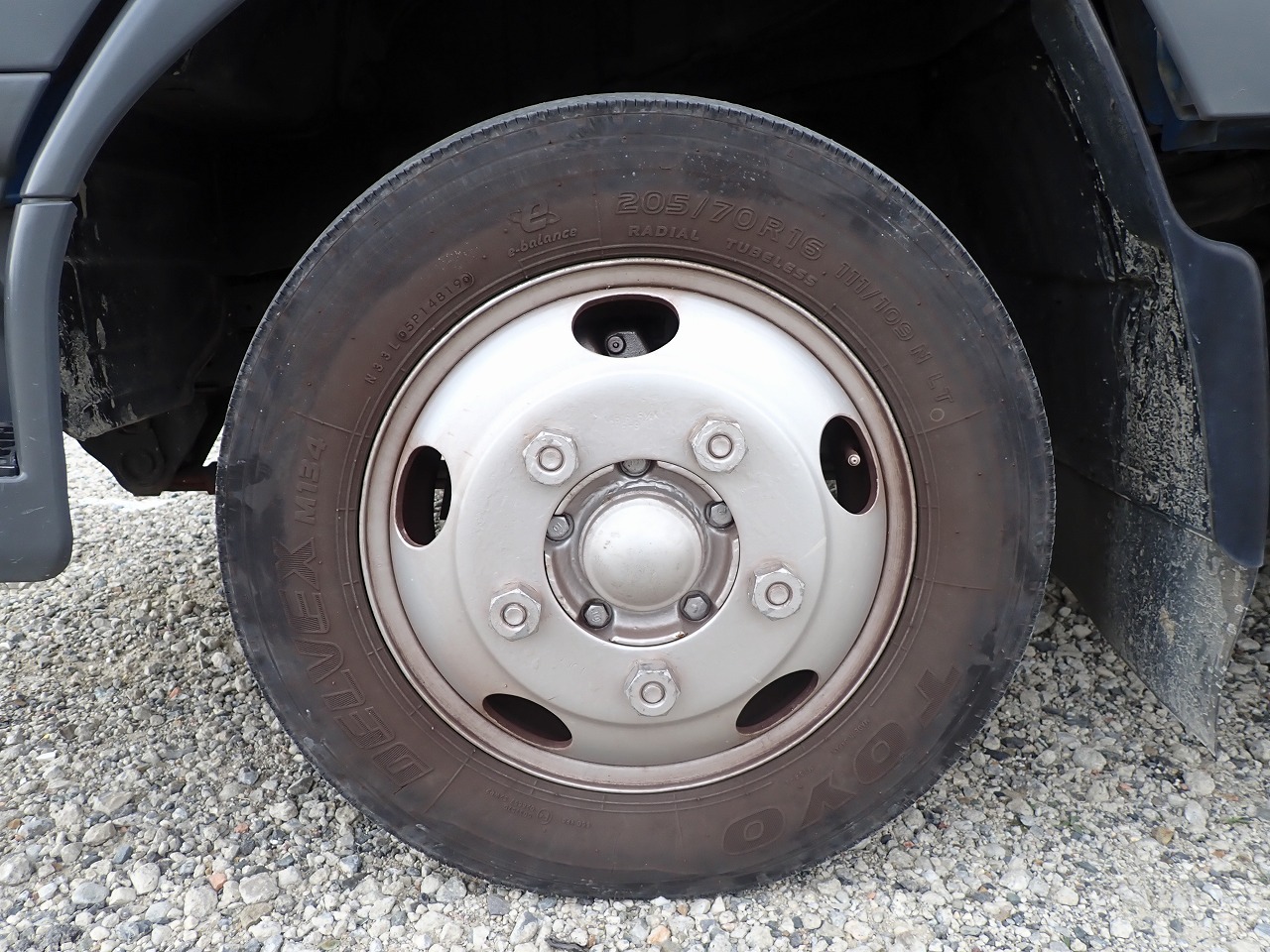 MITSUBISHI Canter