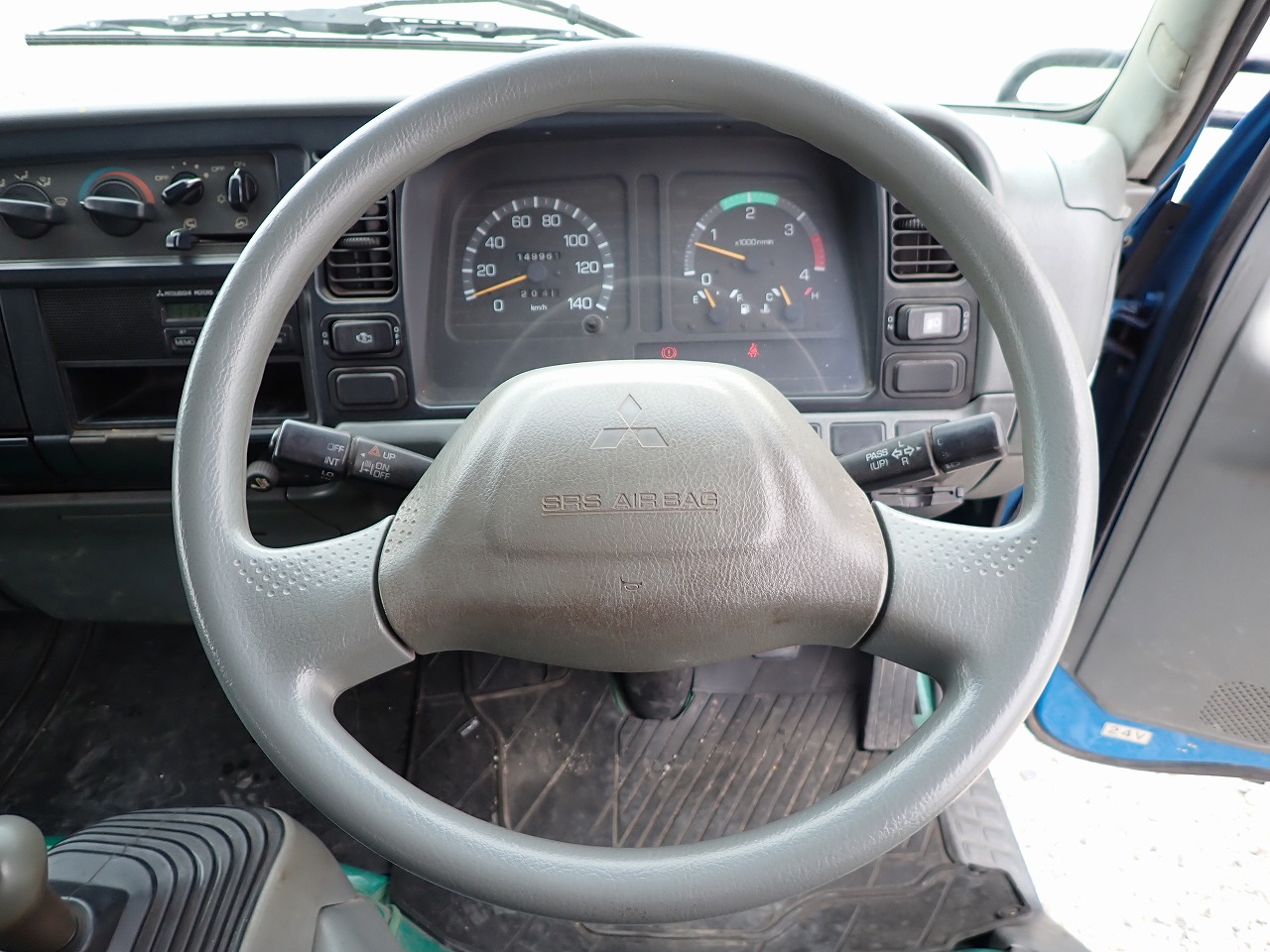 MITSUBISHI Canter