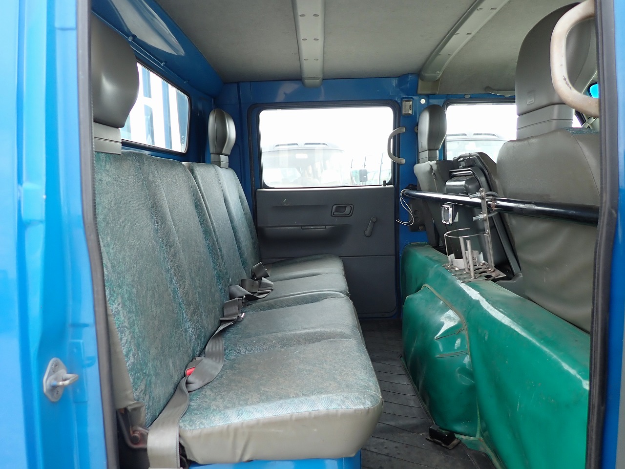 MITSUBISHI Canter