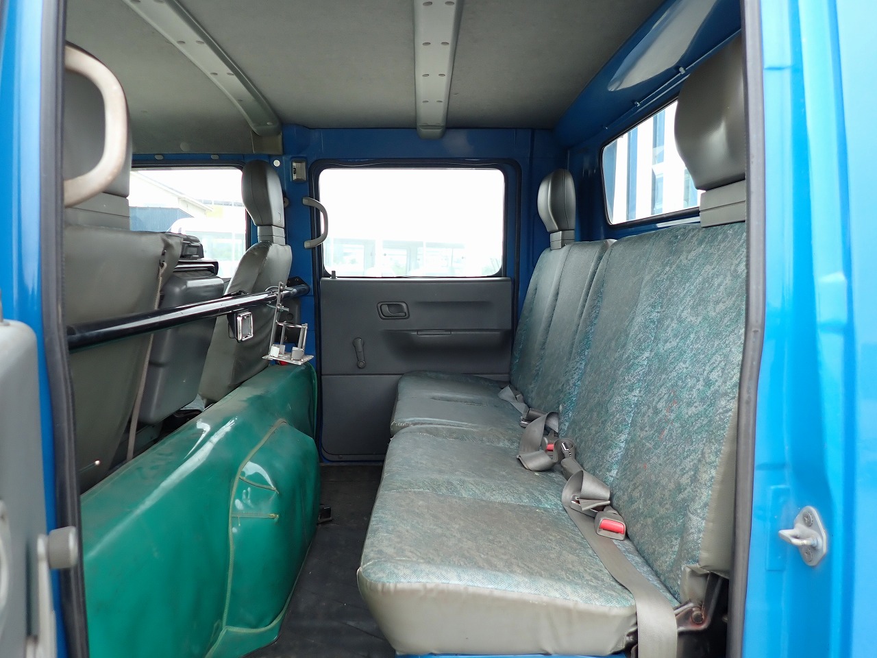 MITSUBISHI Canter