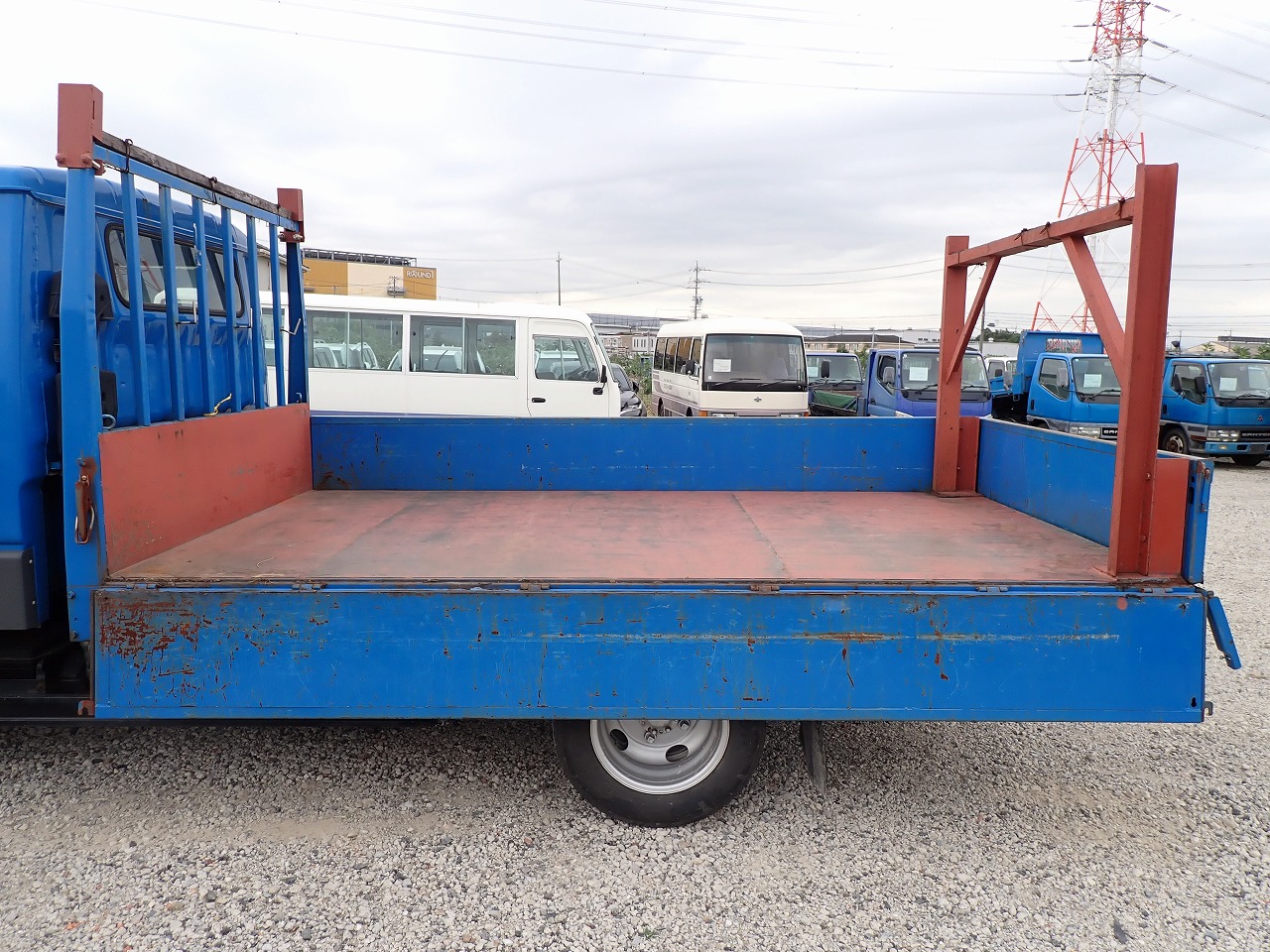 MITSUBISHI Canter