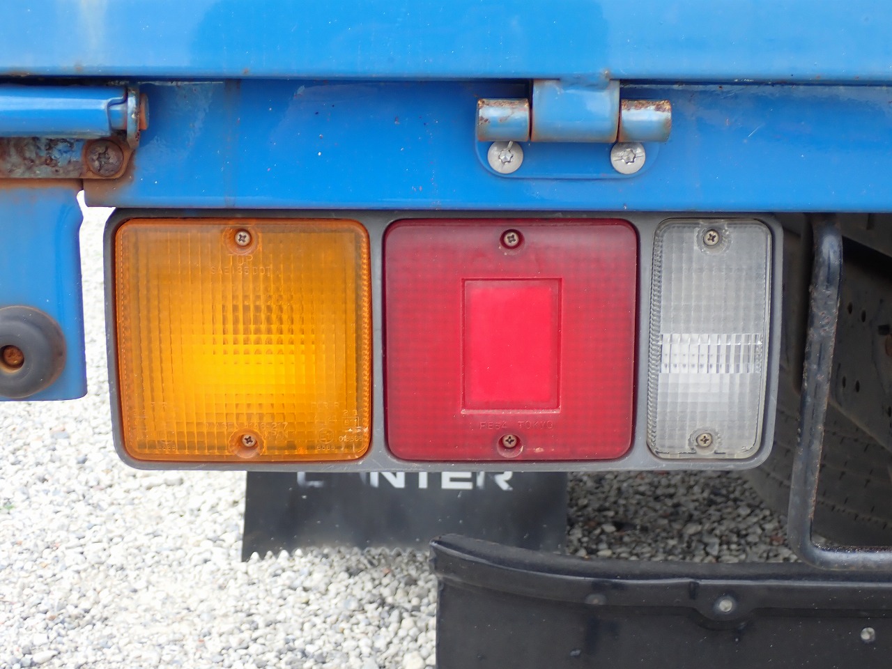 MITSUBISHI Canter