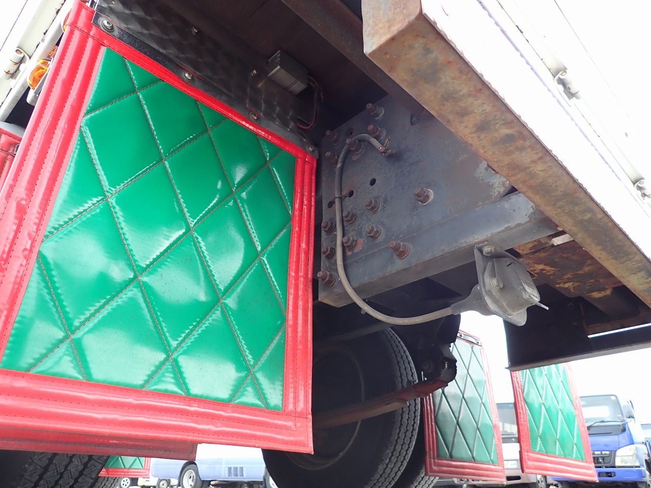 MITSUBISHI Canter