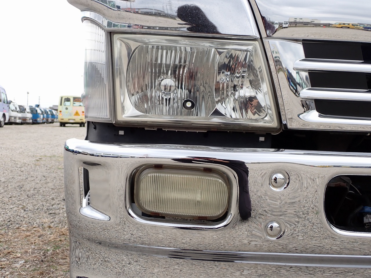 MITSUBISHI Canter