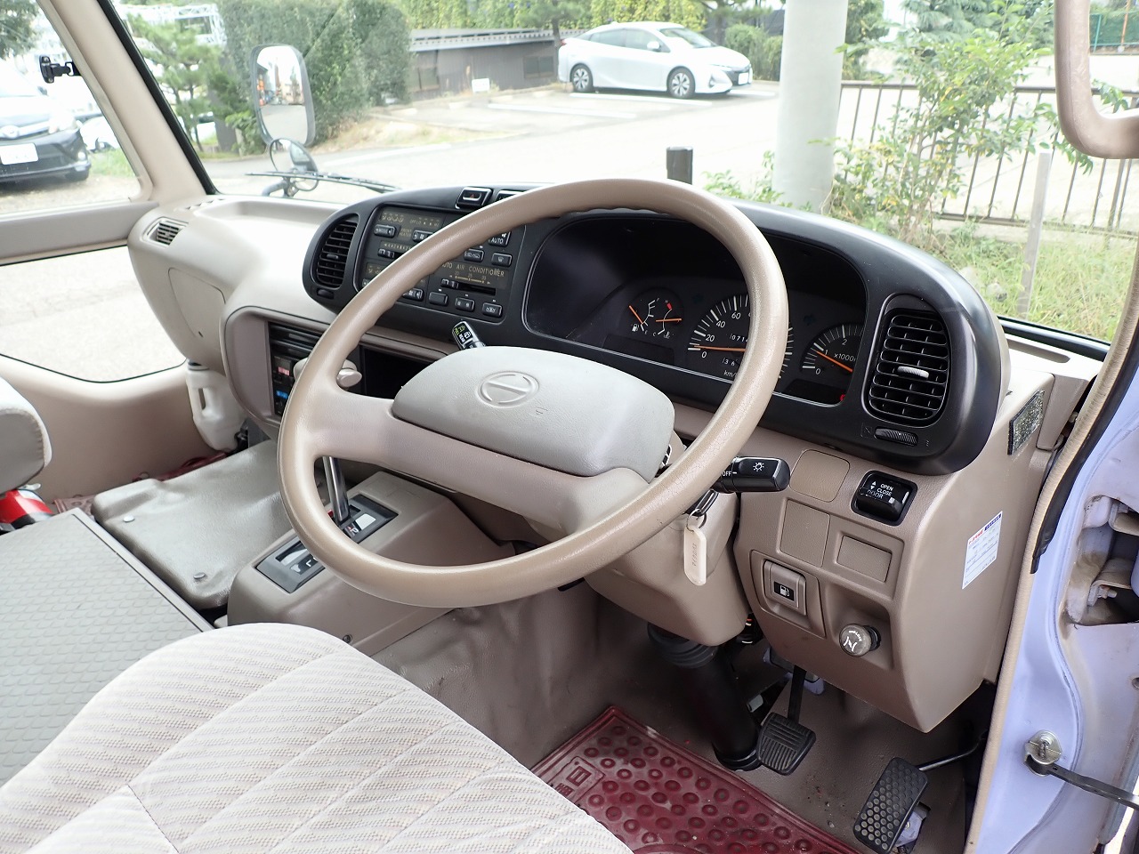 HINO LIESSE II