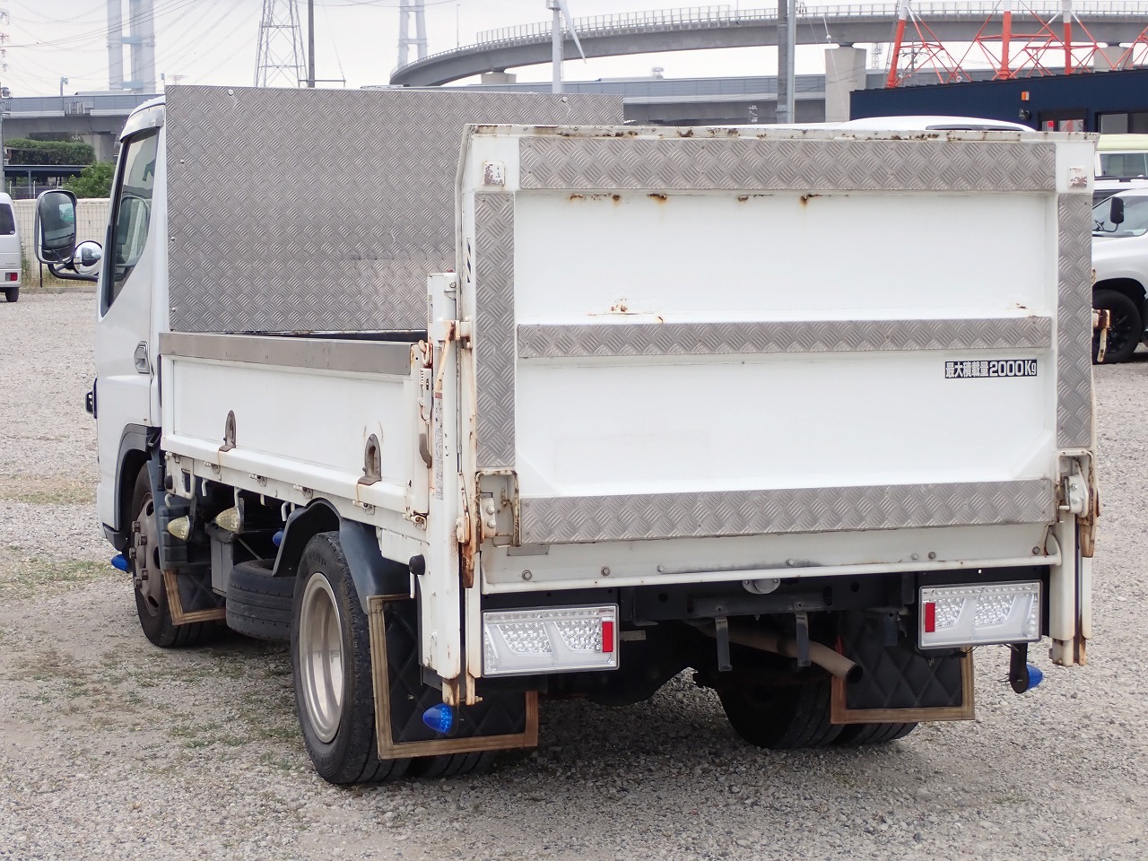 MITSUBISHI Canter