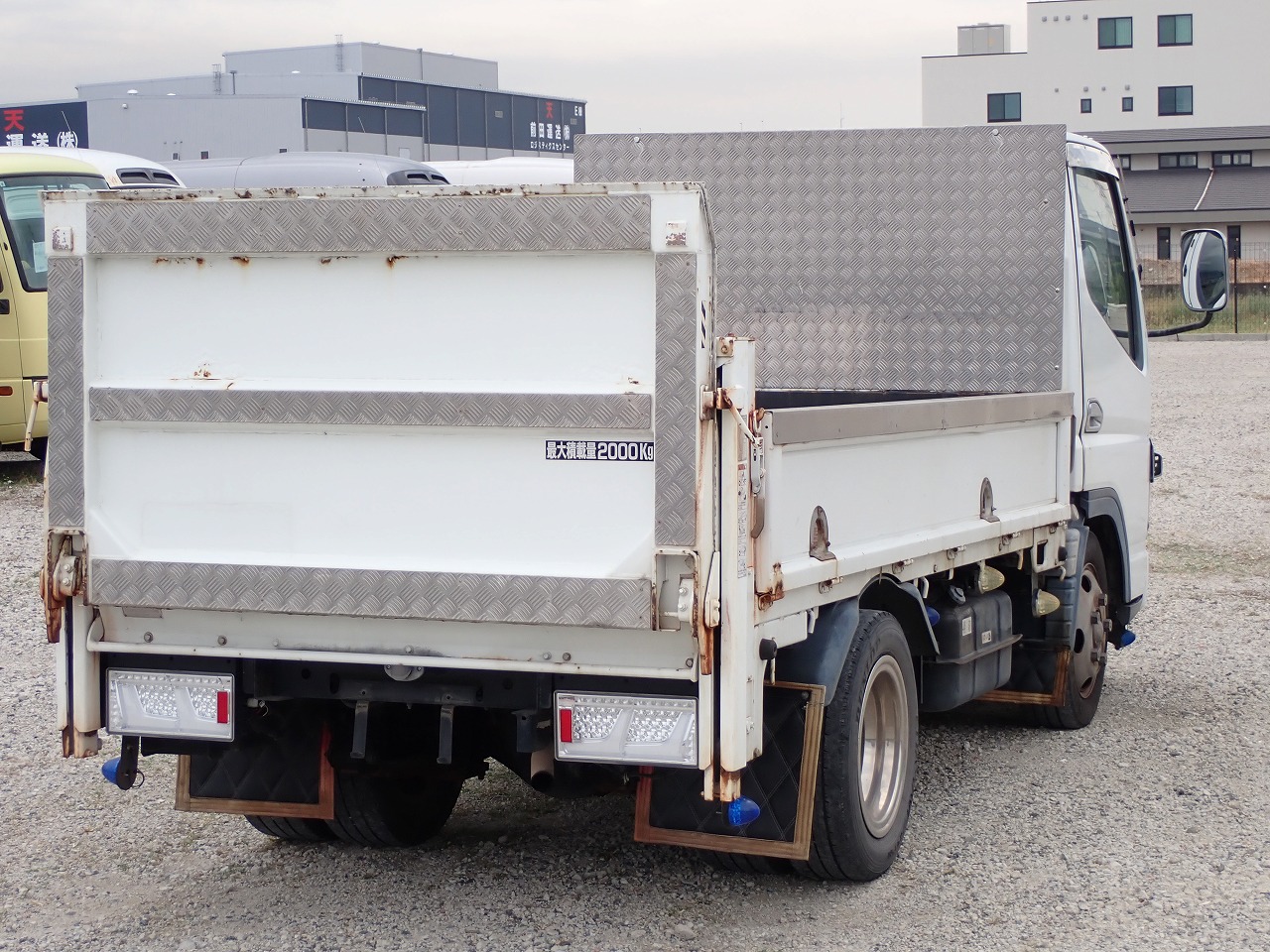 MITSUBISHI Canter