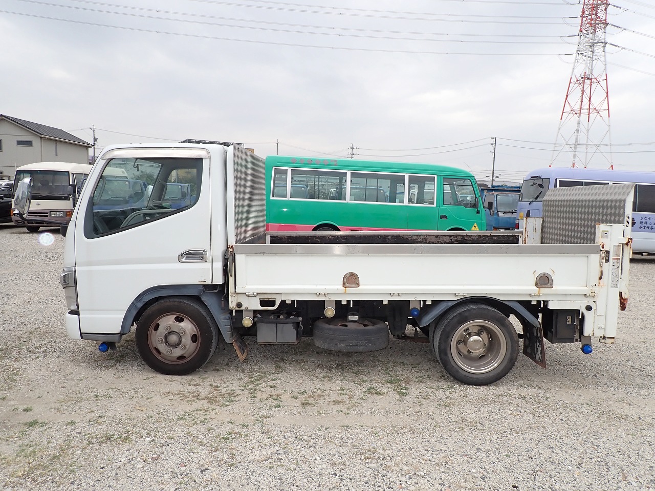 MITSUBISHI Canter