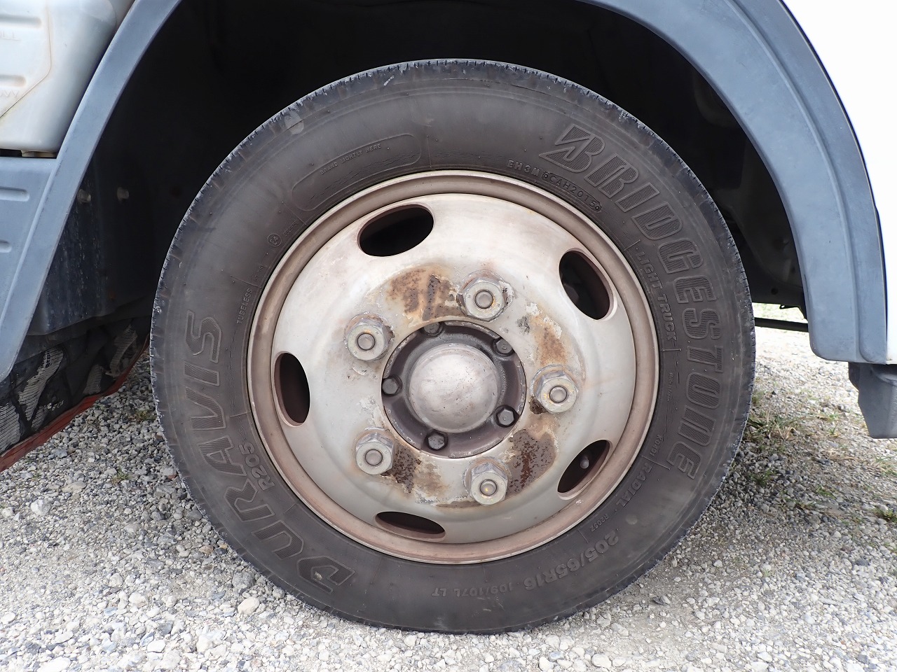 MITSUBISHI Canter