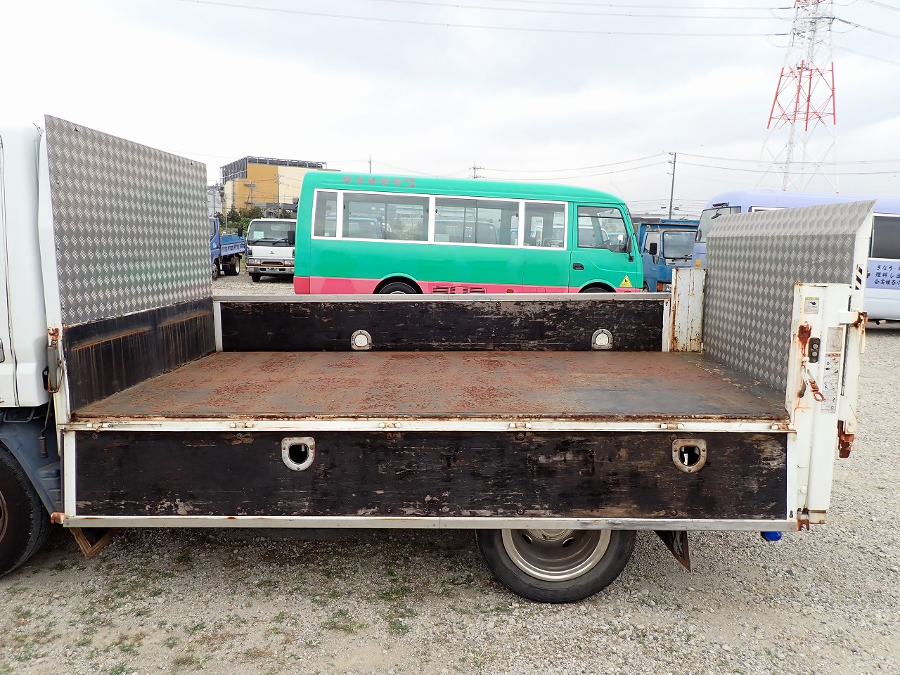MITSUBISHI Canter