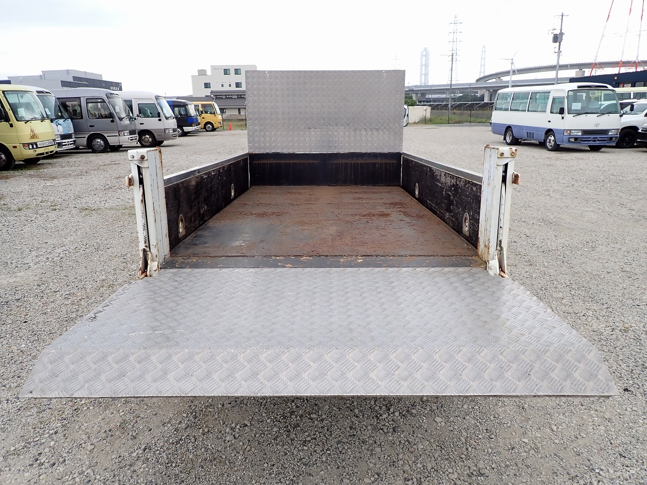 MITSUBISHI Canter