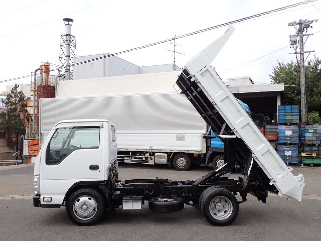 ISUZU Elf Truck