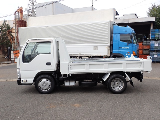 ISUZU Elf Truck