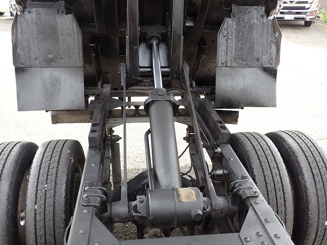 ISUZU Elf Truck