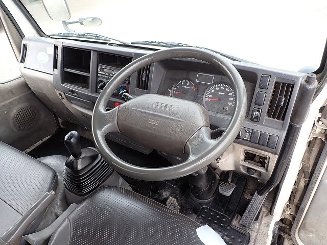 ISUZU Elf Truck
