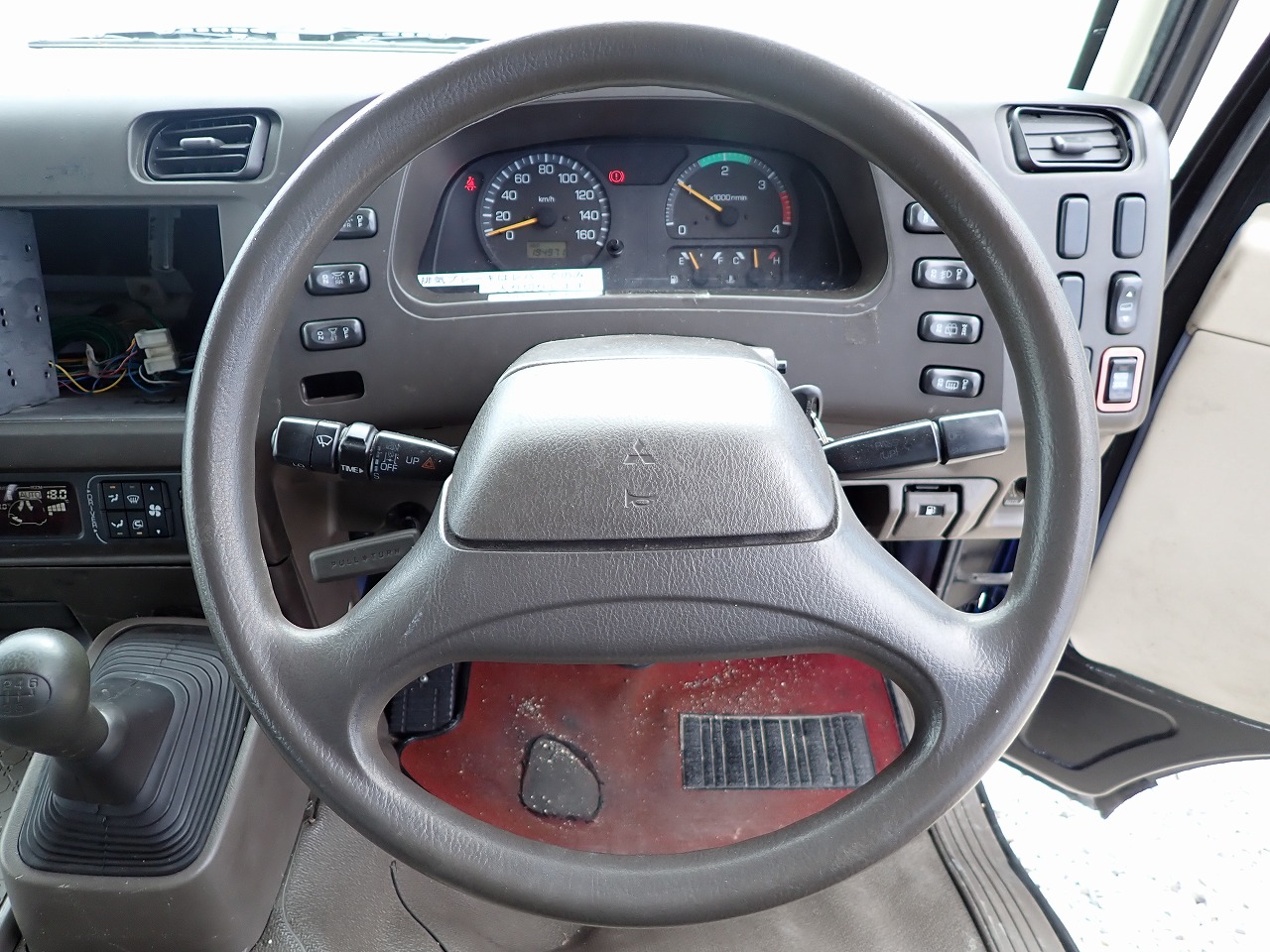 MITSUBISHI Rosa