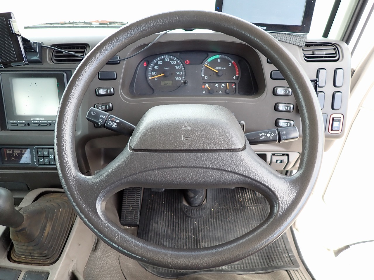 MITSUBISHI Rosa