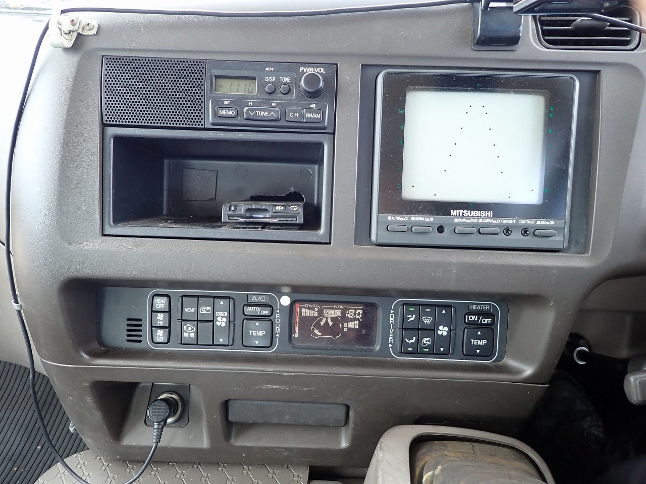 MITSUBISHI Rosa