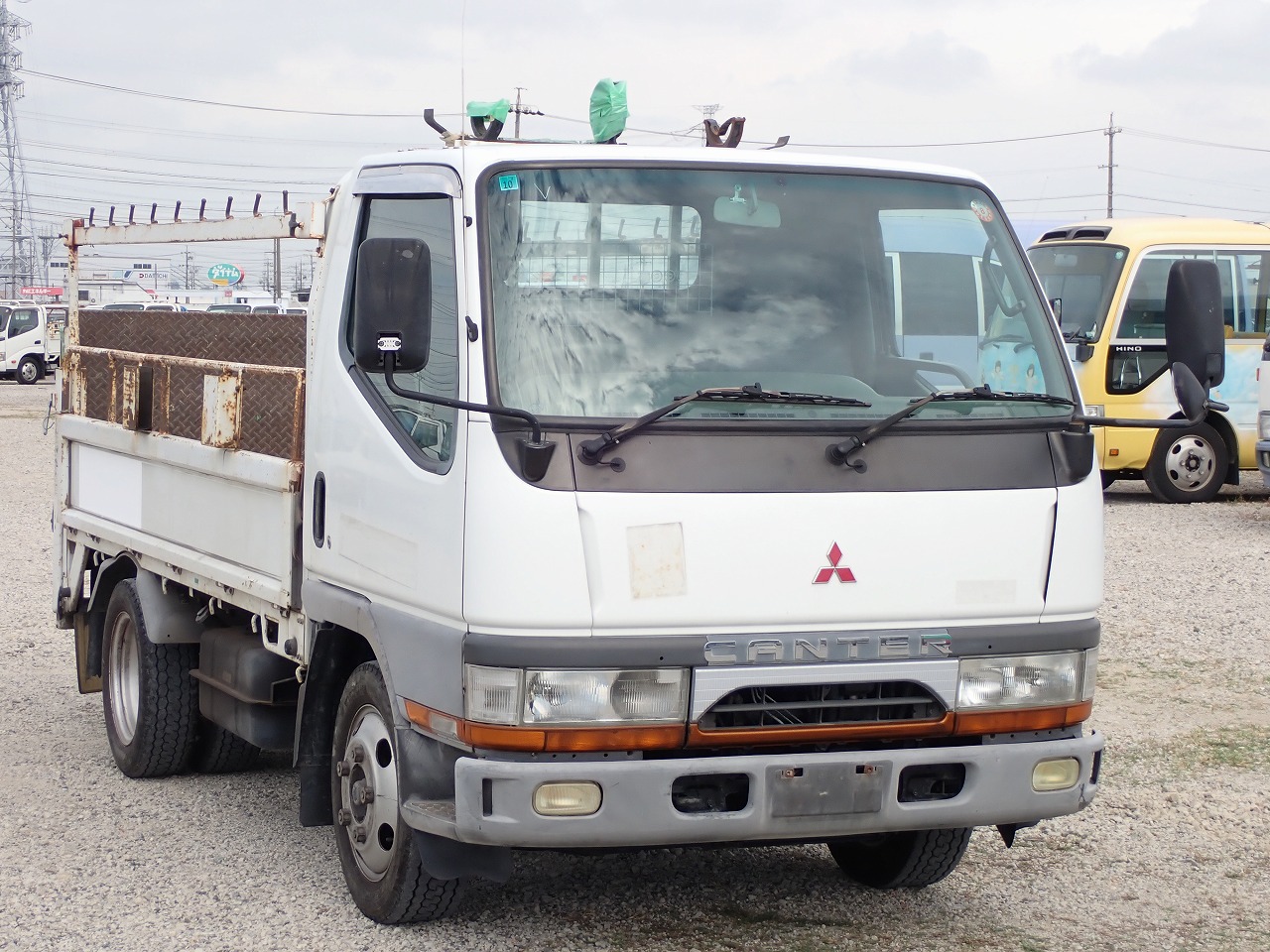 MITSUBISHI Canter