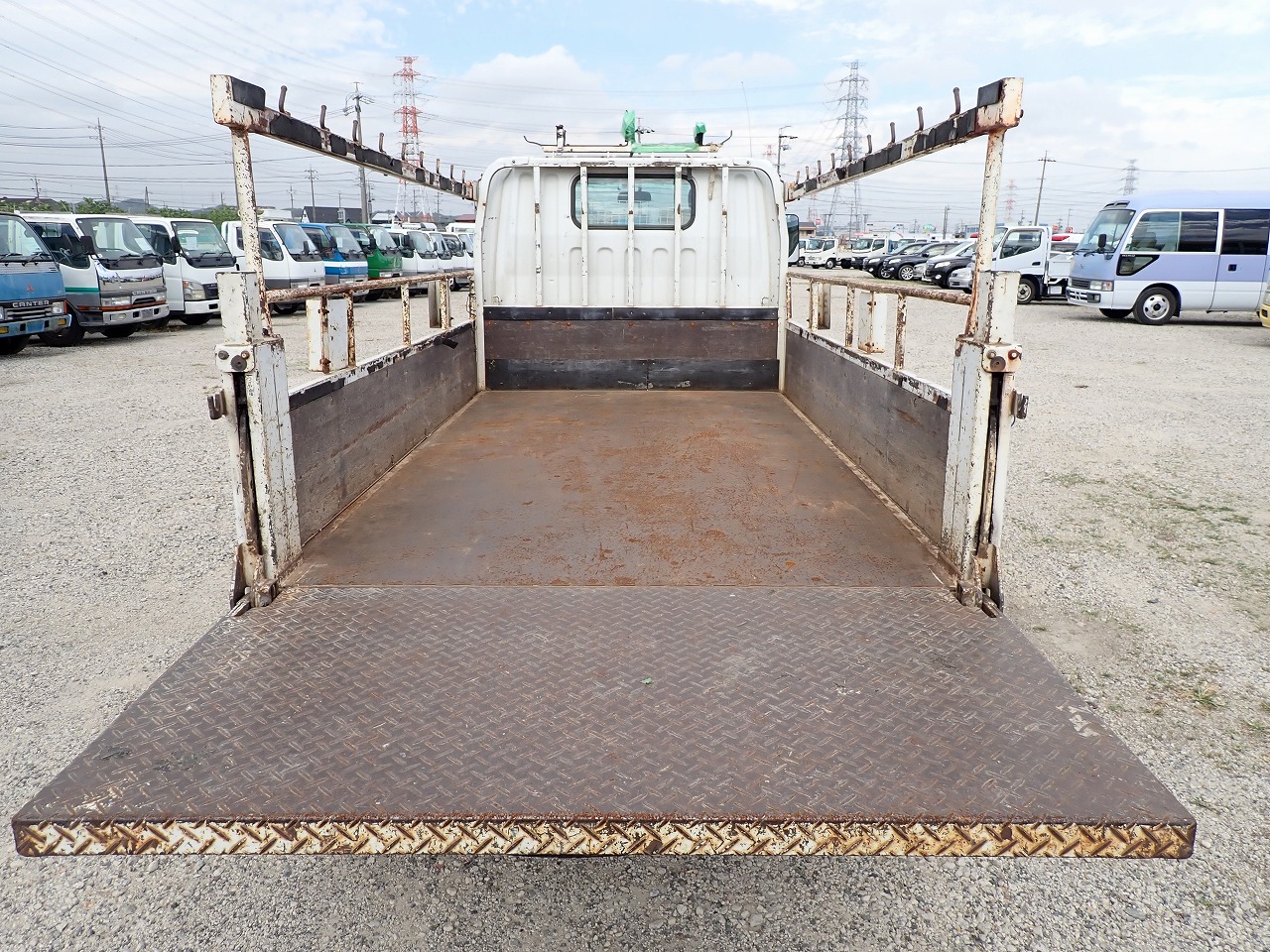 MITSUBISHI Canter