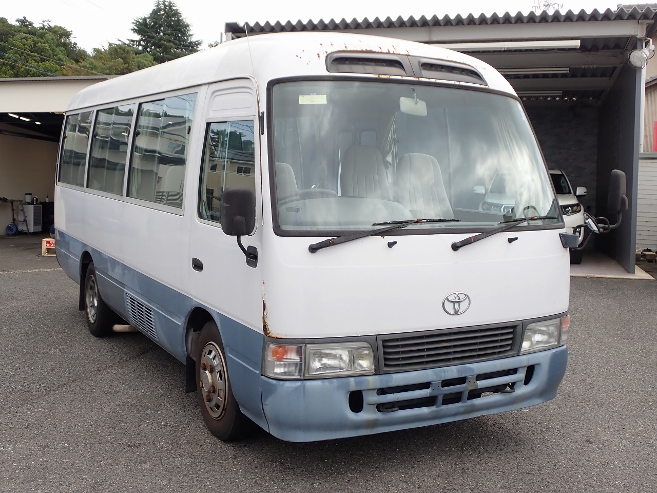 TOYOTA Coaster
