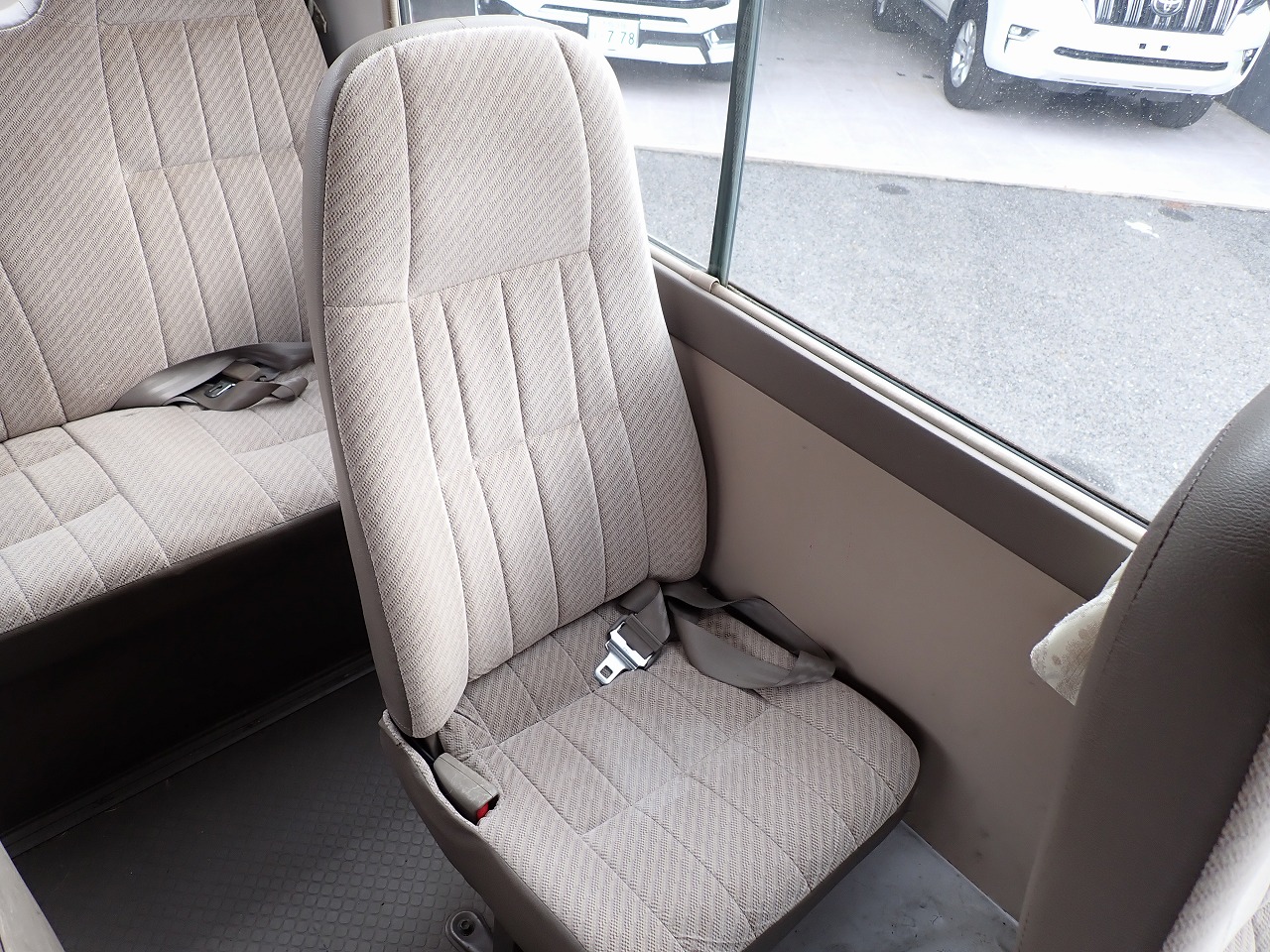 TOYOTA Coaster