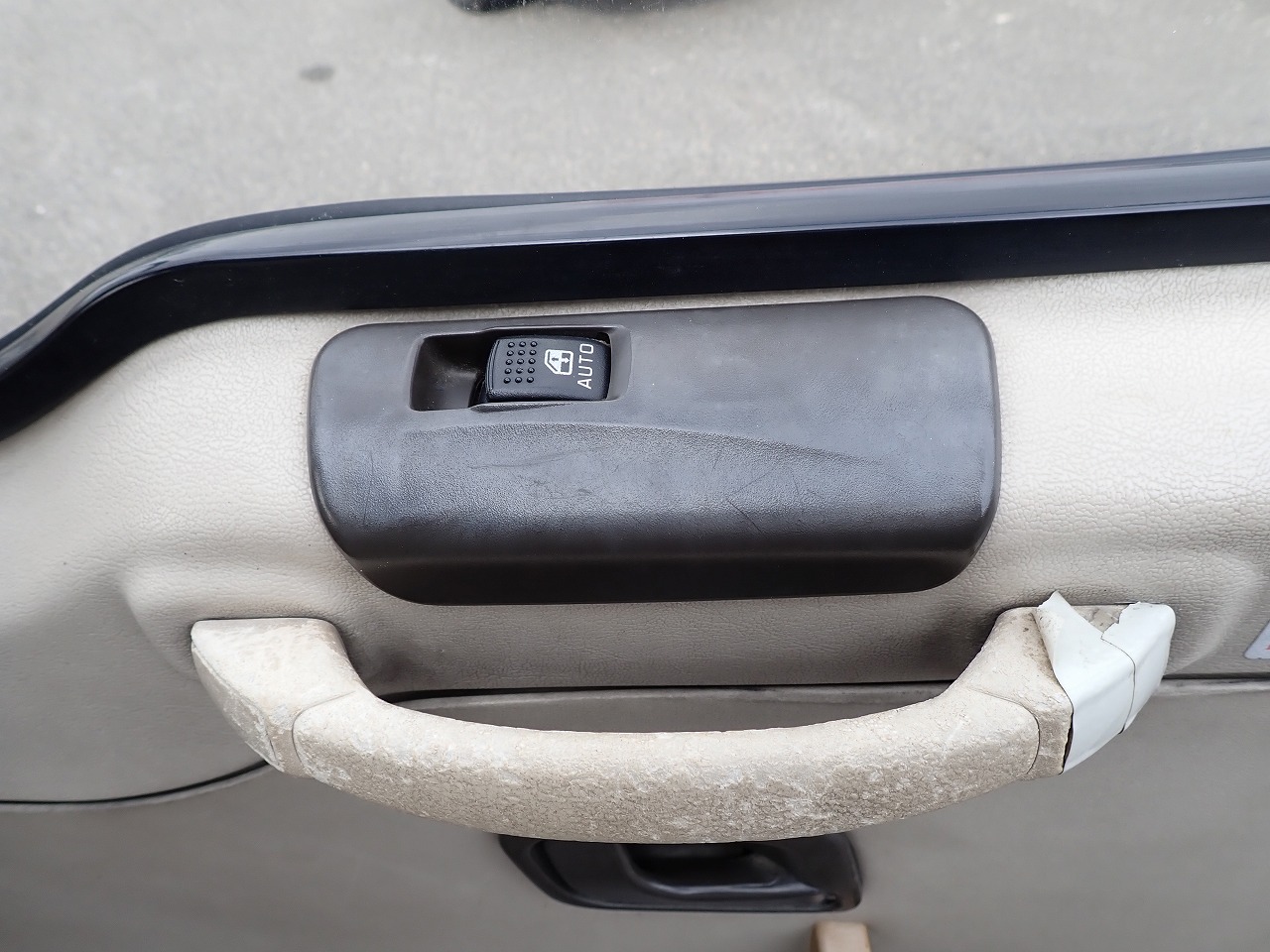 MITSUBISHI Rosa