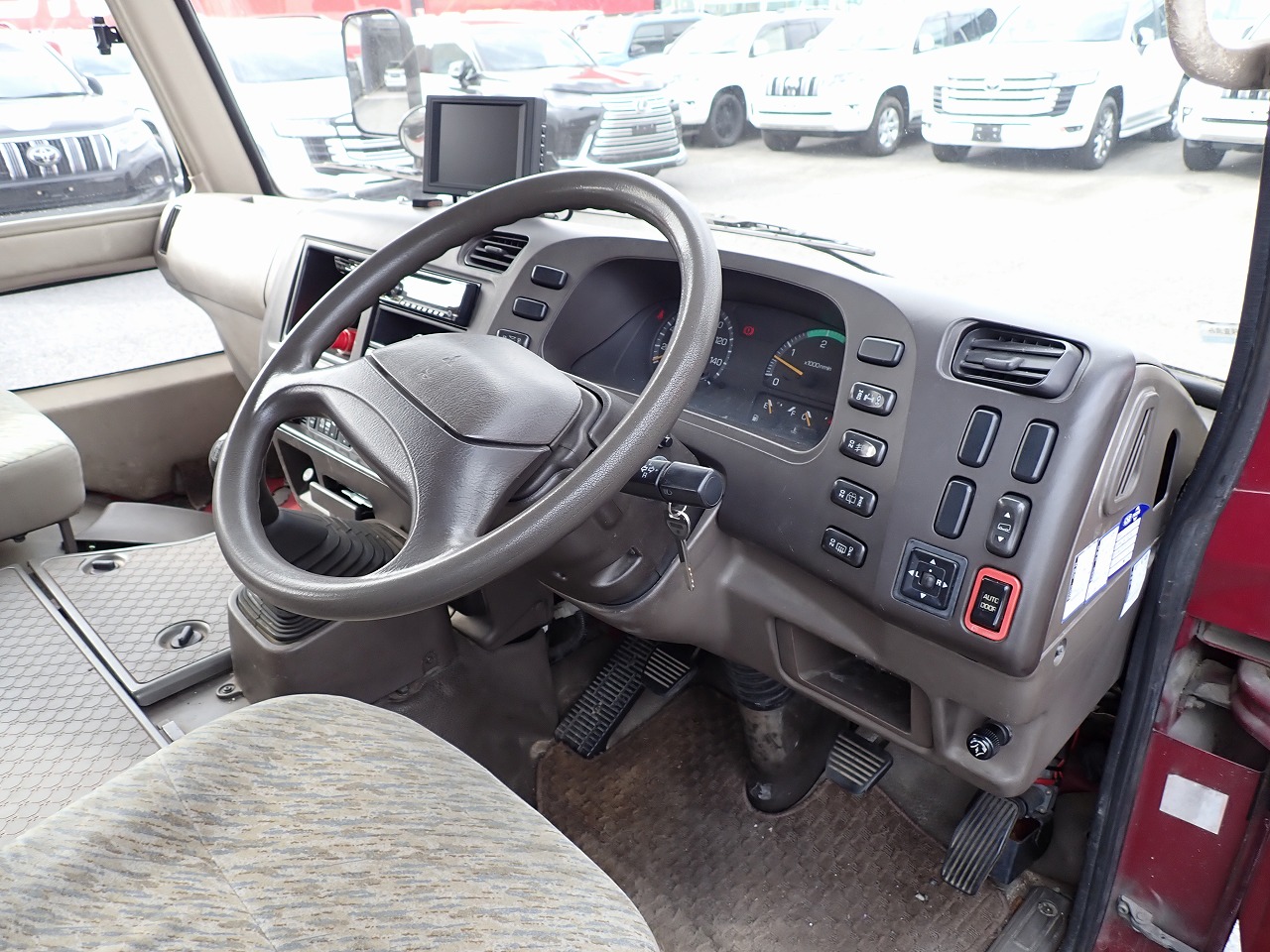 MITSUBISHI Rosa