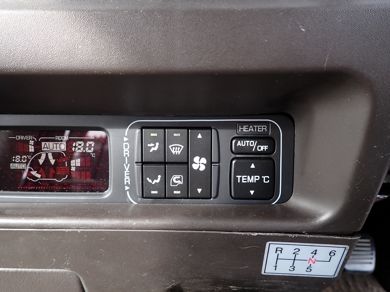 MITSUBISHI Rosa